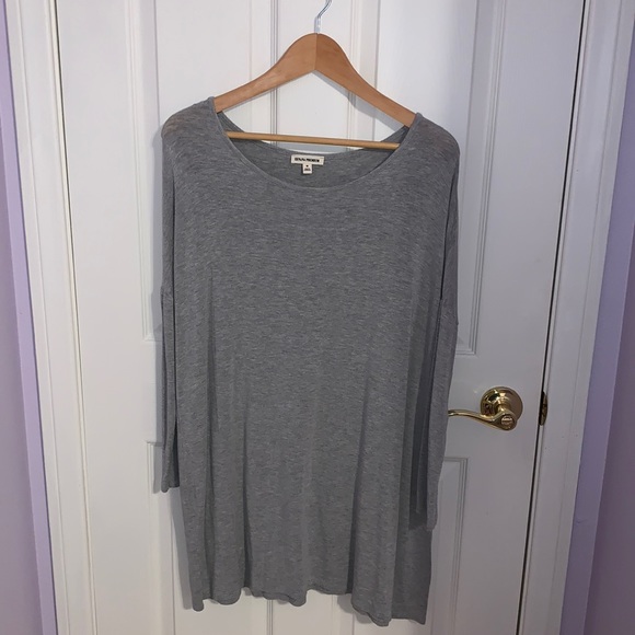 Zenana Outfitters Tops - Zenana Premium Slouchy Grey Tunic/Shirt